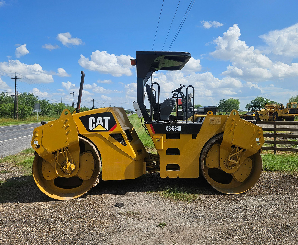 Caterpillar CB-534D - Walzen: das Bild 1 Caterpillar CB-534D - Walzen: das Bild 1