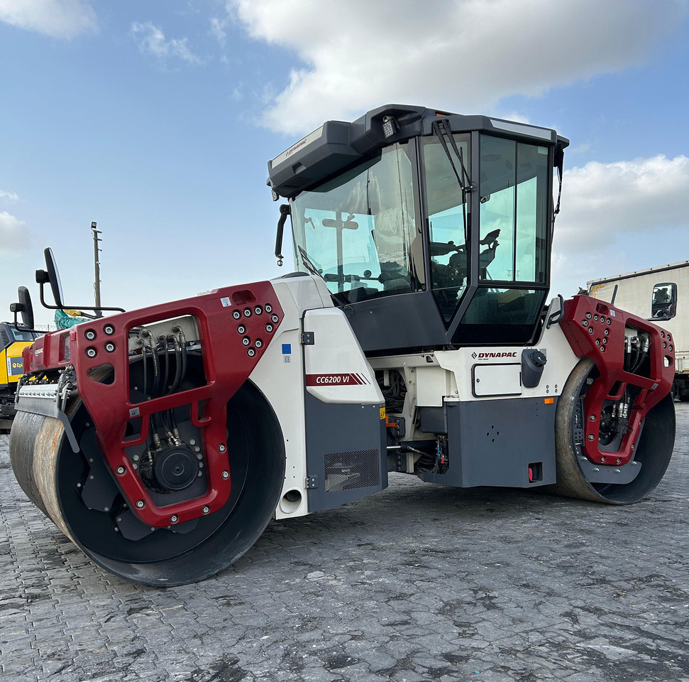 Dynapac CC6200 Vi - Walzen: das Bild 2 Dynapac CC6200 Vi - Walzen: das Bild 2