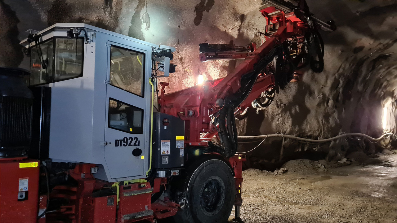 Sandvik DT922I - Bergbaumaschine: das Bild 3 Sandvik DT922I - Bergbaumaschine: das Bild 3