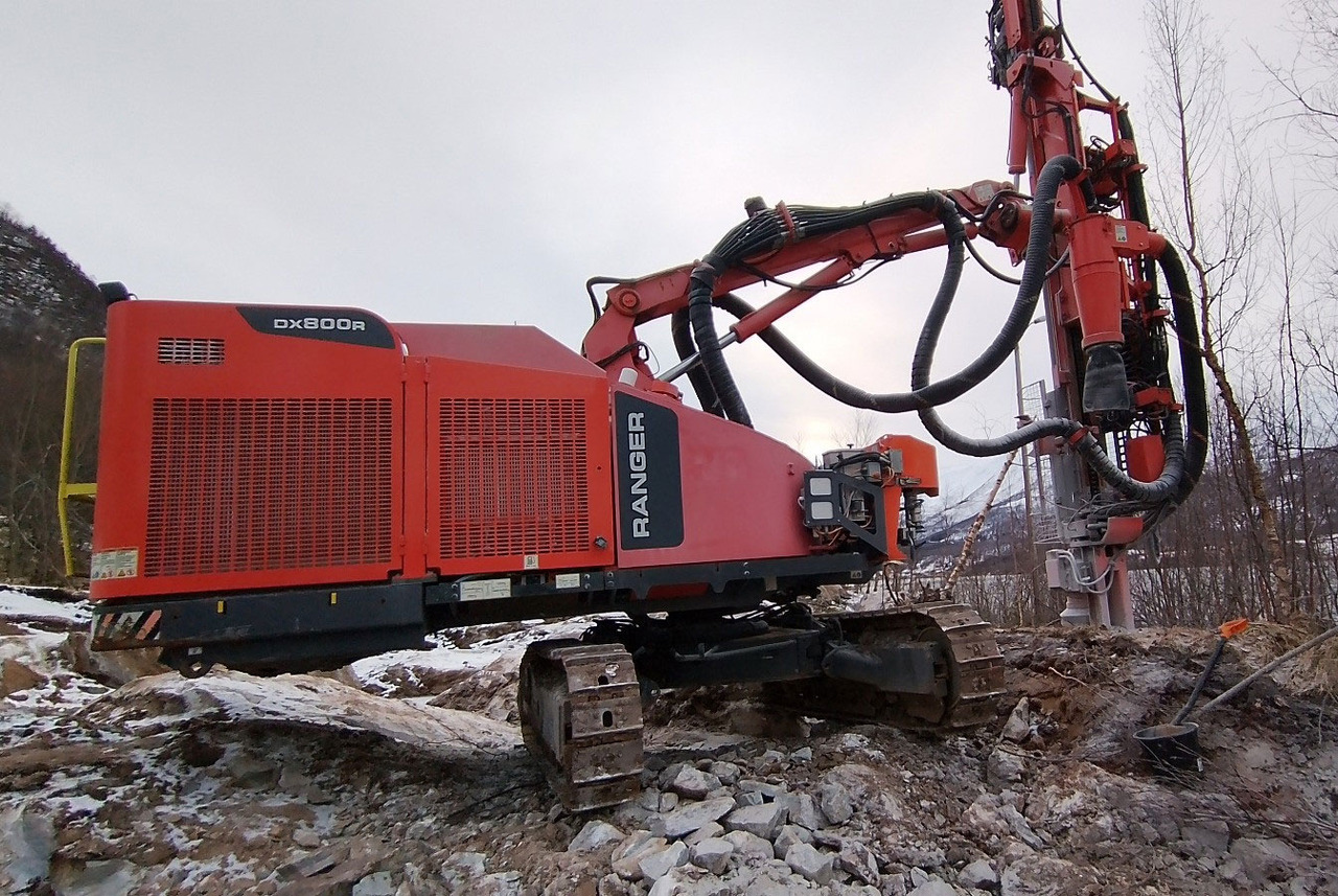 Sandvik DX800R - Bohrgerät: das Bild 3 Sandvik DX800R - Bohrgerät: das Bild 3