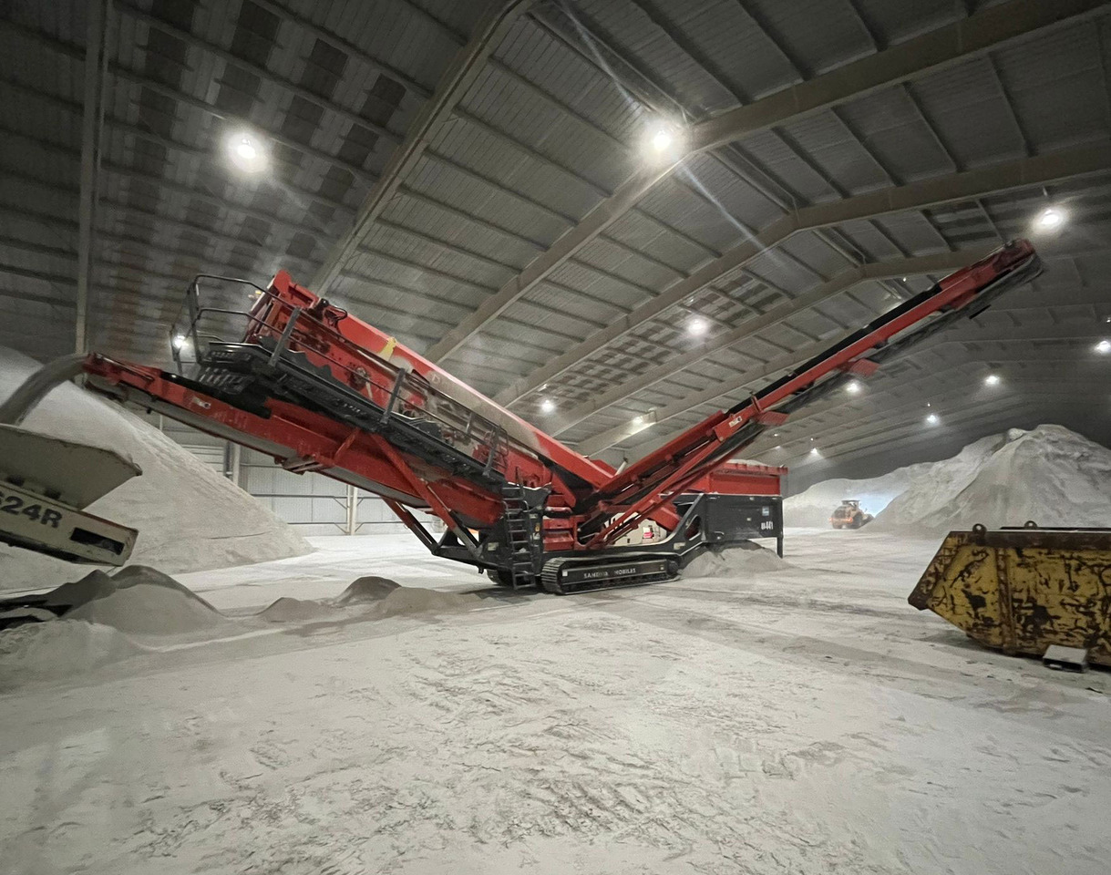 Sandvik QA441 - Siebmaschine: das Bild 2 Sandvik QA441 - Siebmaschine: das Bild 2