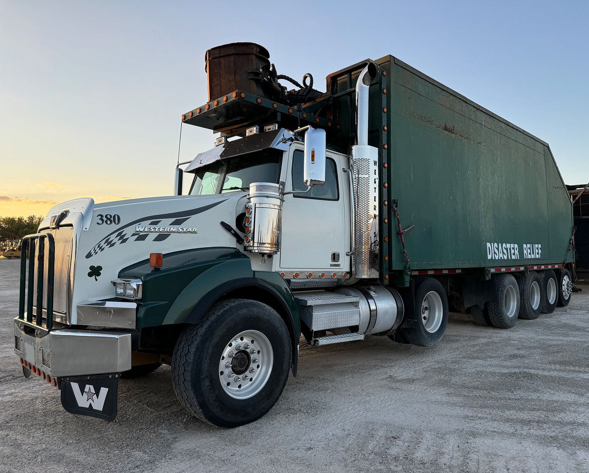 Western Star W4900 SB - Müllwagen: das Bild 3 Western Star W4900 SB - Müllwagen: das Bild 3