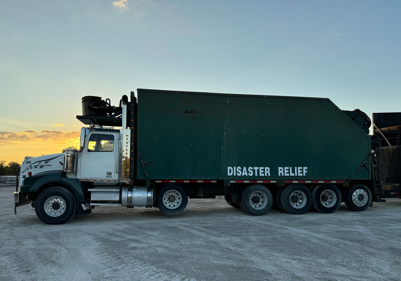 Western Star W4900 SB - Müllwagen: das Bild 4 Western Star W4900 SB - Müllwagen: das Bild 4