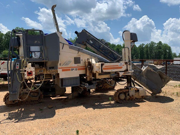 Wirtgen SP 15i - Asphaltfertiger/ Straßenfertiger: das Bild 2 Wirtgen SP 15i - Asphaltfertiger/ Straßenfertiger: das Bild 2