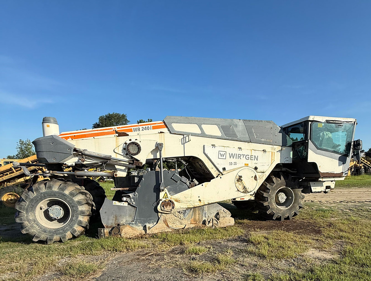 Wirtgen WR 240 I - Bodenstabilisierer: das Bild 2 Wirtgen WR 240 I - Bodenstabilisierer: das Bild 2