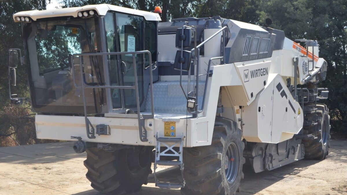 Wirtgen WR 250 I - Bodenstabilisierer: das Bild 2 Wirtgen WR 250 I - Bodenstabilisierer: das Bild 2