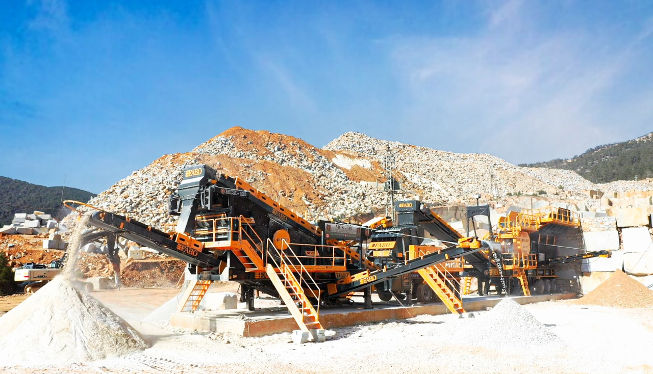 NEU: Mobile Brechanlage FABO Mobile crusher: das Bild 1