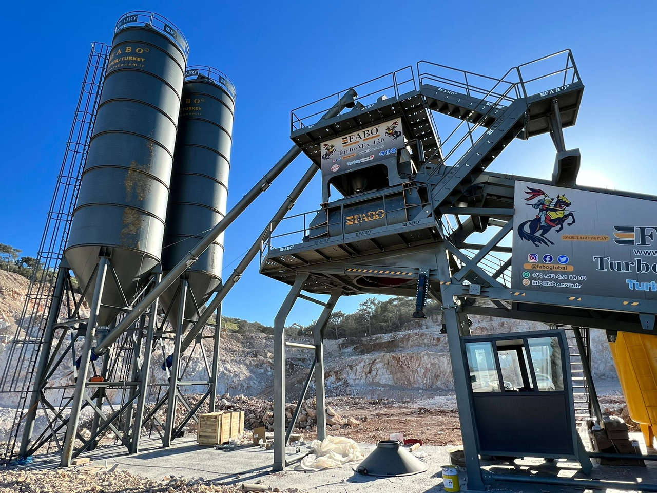 FABO mobile concrete batching plant - Betonmischanlage: das Bild 2 FABO mobile concrete batching plant - Betonmischanlage: das Bild 2