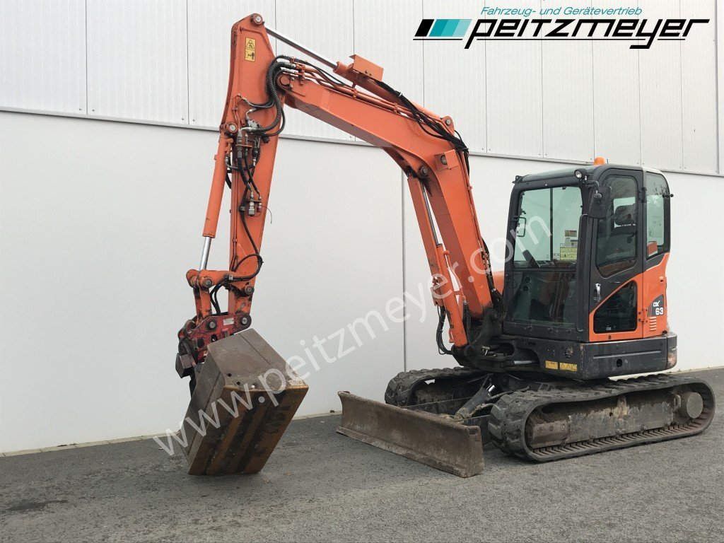 Doosan Kettenbagger DX 63-3 PowerTilt 070 , MS 03, mehrfach vorhanden - Minibagger: das Bild 1 Doosan Kettenbagger DX 63-3 PowerTilt 070 , MS 03, mehrfach vorhanden - Minibagger: das Bild 1