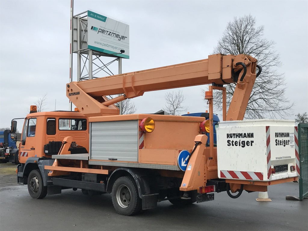 MAN L75 14.224 BB Ruthmann Hubarbeitsbühne T 225 - LKW mit Arbeitsbühne: das Bild 4 MAN L75 14.224 BB Ruthmann Hubarbeitsbühne T 225 - LKW mit Arbeitsbühne: das Bild 4