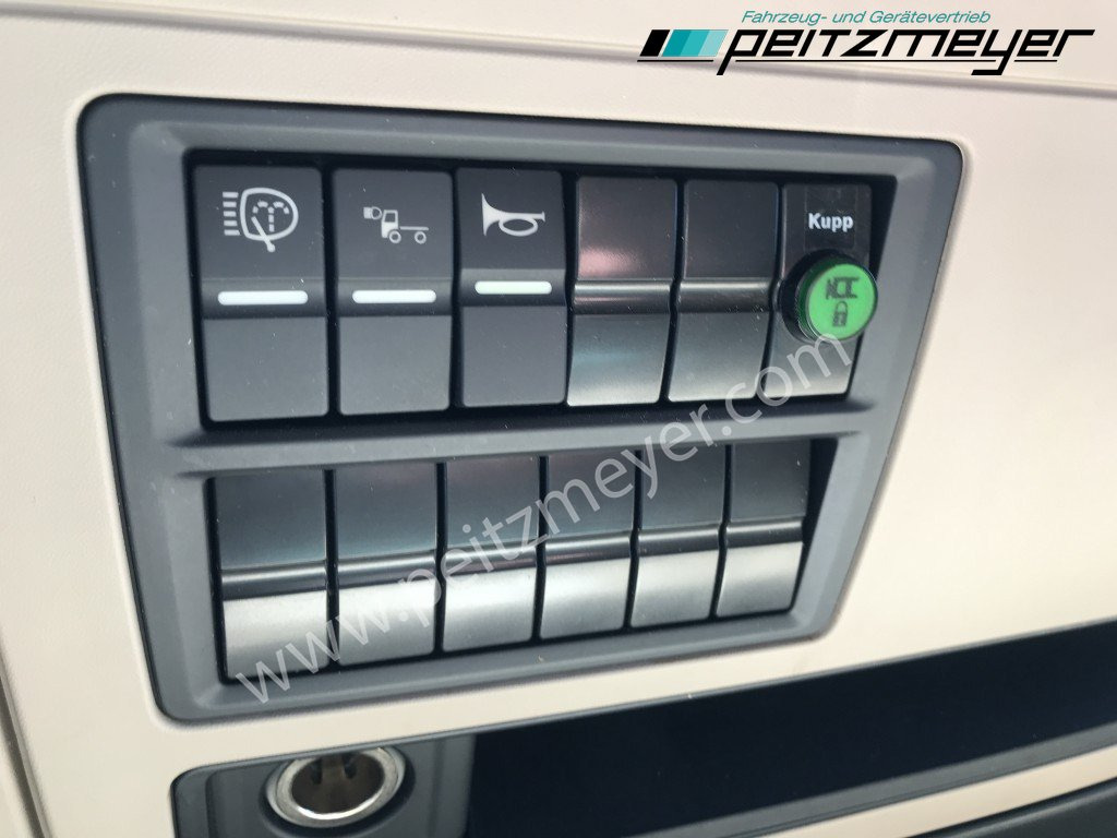 Isotherm LKW MAN TGX 26.540 FLL Tiefkühlkoffer: das Bild 16 Isotherm LKW MAN TGX 26.540 FLL Tiefkühlkoffer: das Bild 16