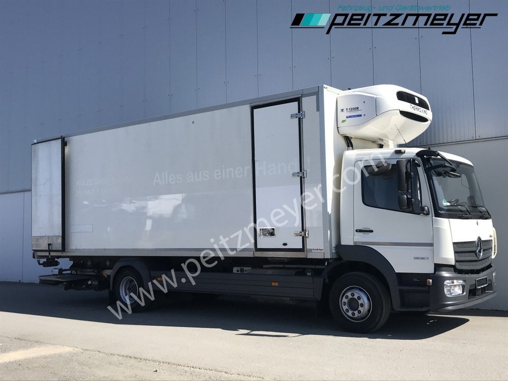 MERCEDES-BENZ Atego 1530 L Tiefkühlkoffer m. LBW, Thermoking T 1200 faltb. LBW 1,5 t., Seitentür, Trennwand - Kühlkoffer LKW: das Bild 2 MERCEDES-BENZ Atego 1530 L Tiefkühlkoffer m. LBW, Thermoking T 1200 faltb. LBW 1,5 t., Seitentür, Trennwand - Kühlkoffer LKW: das Bild 2