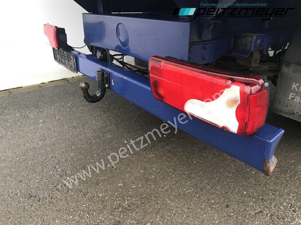 Planen Transporter MERCEDES-BENZ Sprinter 515 CDI Pritsche mit Schiebeplane: das Bild 16