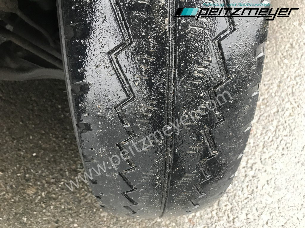 Planen Transporter MERCEDES-BENZ Sprinter 515 CDI Pritsche mit Schiebeplane: das Bild 31