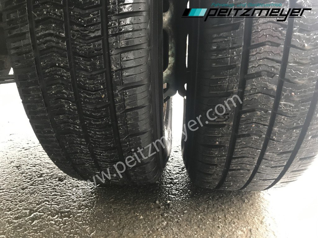 Planen Transporter MERCEDES-BENZ Sprinter 515 CDI Pritsche mit Schiebeplane: das Bild 32