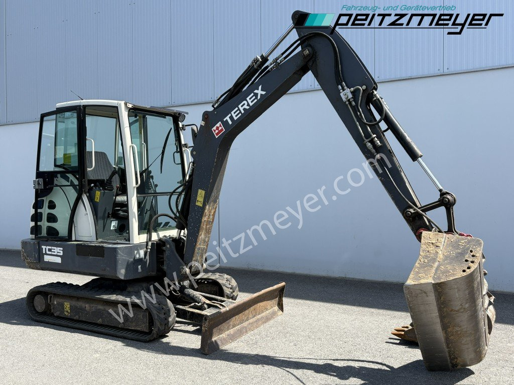 TEREX MINIBAGGER TC 35 mit hydr. Schwenklöffel 1.300 mm - Minibagger: das Bild 2 TEREX MINIBAGGER TC 35 mit hydr. Schwenklöffel 1.300 mm - Minibagger: das Bild 2