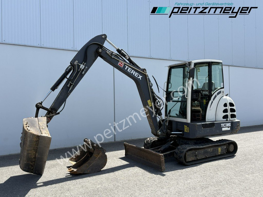 TEREX MINIBAGGER TC 35 mit hydr. Schwenklöffel 1.300 mm - Minibagger: das Bild 1 TEREX MINIBAGGER TC 35 mit hydr. Schwenklöffel 1.300 mm - Minibagger: das Bild 1