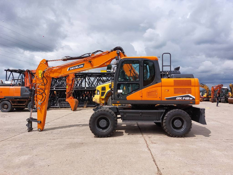 Develon DX 140 W-7 - Mobilbagger: das Bild 1 Develon DX 140 W-7 - Mobilbagger: das Bild 1