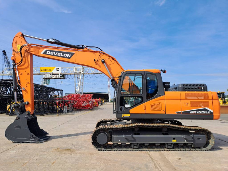 Develon DX225LC-7M (4 pieces available) - Kettenbagger: das Bild 1 Develon DX225LC-7M (4 pieces available) - Kettenbagger: das Bild 1