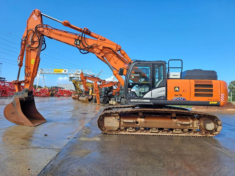 Hitachi ZX 300 LC-6 - Kettenbagger: das Bild 1 Hitachi ZX 300 LC-6 - Kettenbagger: das Bild 1