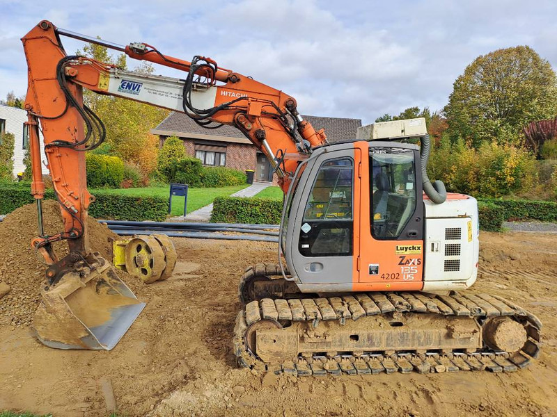 Hitachi ZX135US - Kettenbagger: das Bild 1 Hitachi ZX135US - Kettenbagger: das Bild 1