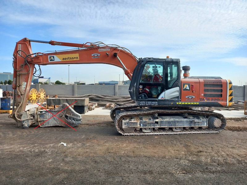 Hitachi ZX220 LC (Abu Dhabi) - Kettenbagger: das Bild 1 Hitachi ZX220 LC (Abu Dhabi) - Kettenbagger: das Bild 1