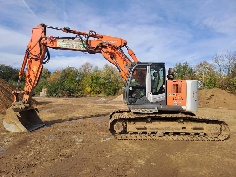 Hitachi ZX225USLC-3 - Kettenbagger: das Bild 1 Hitachi ZX225USLC-3 - Kettenbagger: das Bild 1