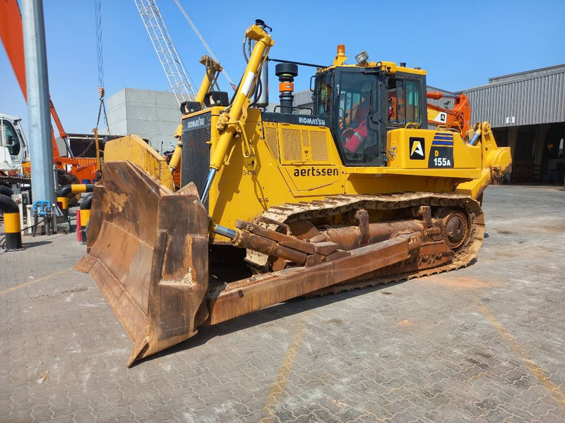Komatsu D155A-6R (4 pieces available - Abu Dhabi) - Bulldozer: das Bild 1 Komatsu D155A-6R (4 pieces available - Abu Dhabi) - Bulldozer: das Bild 1