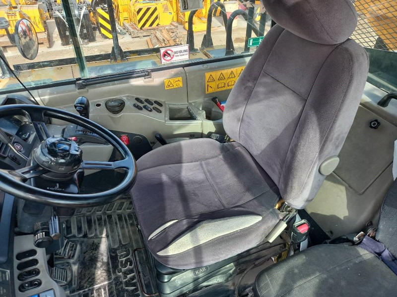 Knickgelenkter Dumper Komatsu HM400-3R (4 pcs available in Abu Dhabi): das Bild 20 Knickgelenkter Dumper Komatsu HM400-3R (4 pcs available in Abu Dhabi): das Bild 20