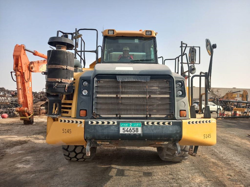 Komatsu HM400-3R (4 pcs available in Abu Dhabi) - Knickgelenkter Dumper: das Bild 5 Komatsu HM400-3R (4 pcs available in Abu Dhabi) - Knickgelenkter Dumper: das Bild 5