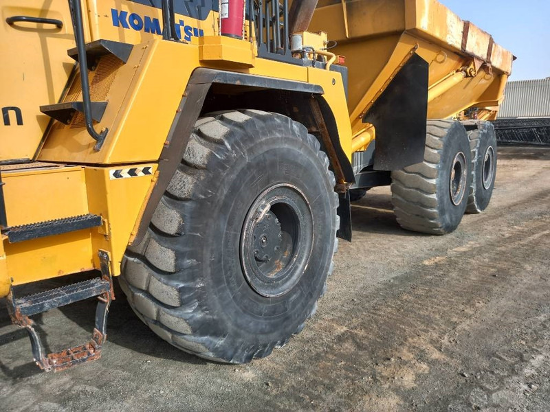 Knickgelenkter Dumper Komatsu HM400-3R (4 pcs available in Abu Dhabi): das Bild 9 Knickgelenkter Dumper Komatsu HM400-3R (4 pcs available in Abu Dhabi): das Bild 9