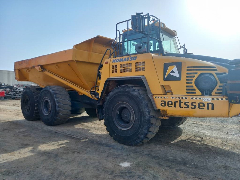 Komatsu HM400-3R (4 pcs available in Abu Dhabi) - Knickgelenkter Dumper: das Bild 2 Komatsu HM400-3R (4 pcs available in Abu Dhabi) - Knickgelenkter Dumper: das Bild 2
