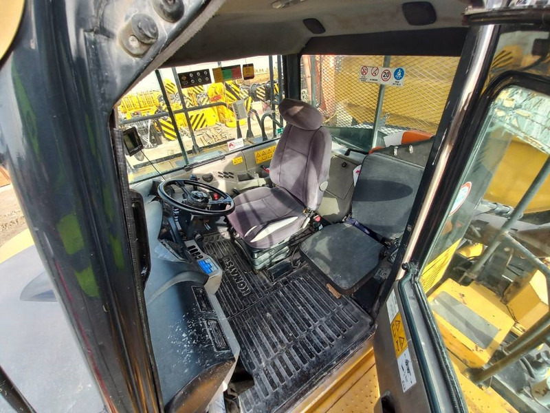 Knickgelenkter Dumper Komatsu HM400-3R (4 pcs available in Abu Dhabi): das Bild 19 Knickgelenkter Dumper Komatsu HM400-3R (4 pcs available in Abu Dhabi): das Bild 19