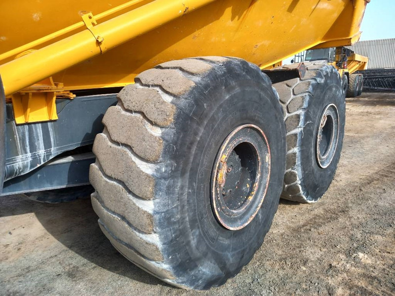 Knickgelenkter Dumper Komatsu HM400-3R (4 pcs available in Abu Dhabi): das Bild 12 Knickgelenkter Dumper Komatsu HM400-3R (4 pcs available in Abu Dhabi): das Bild 12