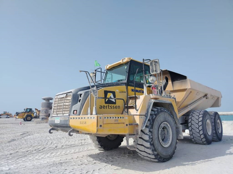 Komatsu HM400-3R (4 pieces available in Abu Dhabi) - Knickgelenkter Dumper: das Bild 3 Komatsu HM400-3R (4 pieces available in Abu Dhabi) - Knickgelenkter Dumper: das Bild 3