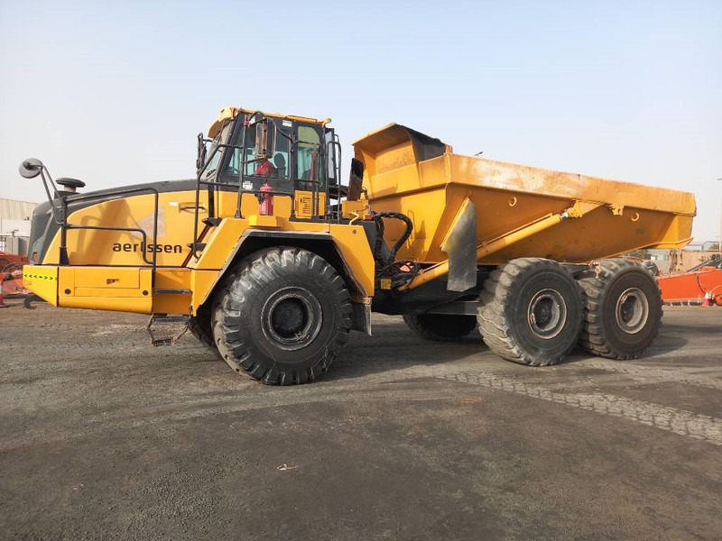 Komatsu HM400-3R (4pcs available in Abu Dhabi) - Knickgelenkter Dumper: das Bild 2 Komatsu HM400-3R (4pcs available in Abu Dhabi) - Knickgelenkter Dumper: das Bild 2