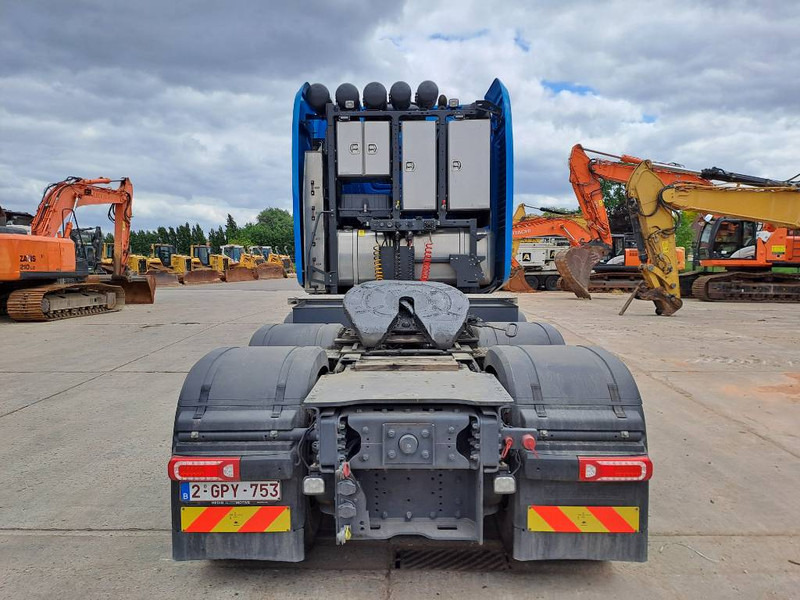 Mercedes-Benz Actros 4463 LS Giga 2 pcs (180Ton Push/Pull) - Sattelzugmaschine: das Bild 4 Mercedes-Benz Actros 4463 LS Giga 2 pcs (180Ton Push/Pull) - Sattelzugmaschine: das Bild 4