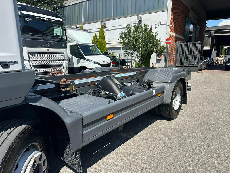 Mercedes-Benz Atego 13.23 - Fahrgestell LKW: das Bild 5 Mercedes-Benz Atego 13.23 - Fahrgestell LKW: das Bild 5