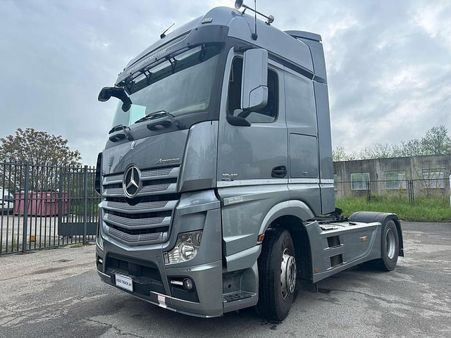 Mercedes-Benz Actros 1845 - Sattelzugmaschine: das Bild 1 Mercedes-Benz Actros 1845 - Sattelzugmaschine: das Bild 1