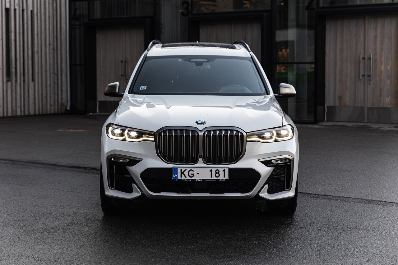 BMW X7 M50D X Drive M package, 6 seats - PKW: das Bild 2 BMW X7 M50D X Drive M package, 6 seats - PKW: das Bild 2