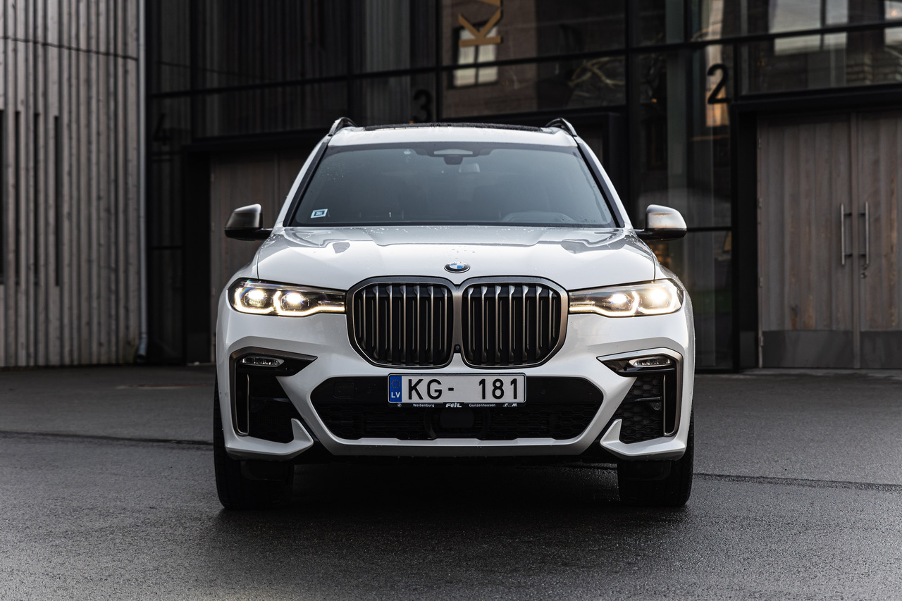 BMW X7 M50D X Drive M package, 6 seats - PKW: das Bild 3 BMW X7 M50D X Drive M package, 6 seats - PKW: das Bild 3