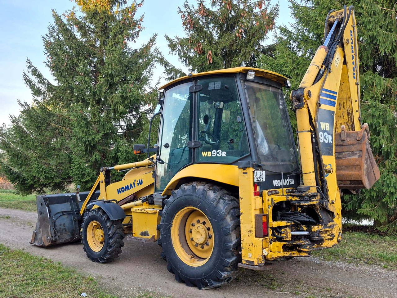 KOMATSU WB93R-5 - Baggerlader: das Bild 2 KOMATSU WB93R-5 - Baggerlader: das Bild 2