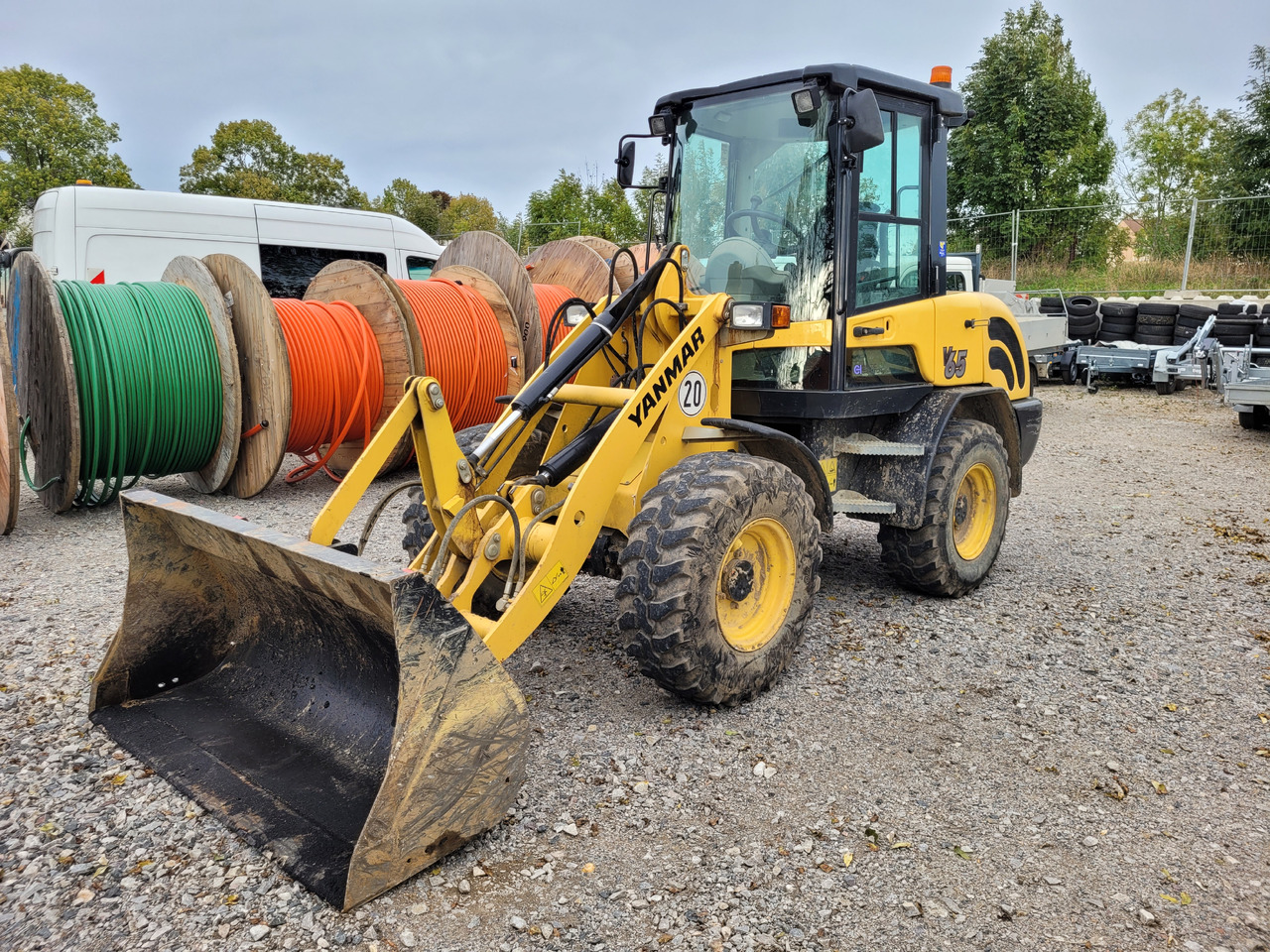 YANMAR V65 - Radlader: das Bild 1 YANMAR V65 - Radlader: das Bild 1