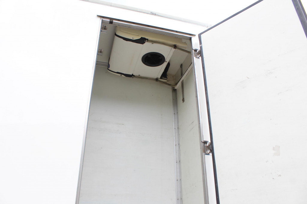 MAN TGS 26.400 CS 1250Mt. Bi-Temp. Strom LBW TW - Kühlkoffer LKW: das Bild 5 MAN TGS 26.400 CS 1250Mt. Bi-Temp. Strom LBW TW - Kühlkoffer LKW: das Bild 5