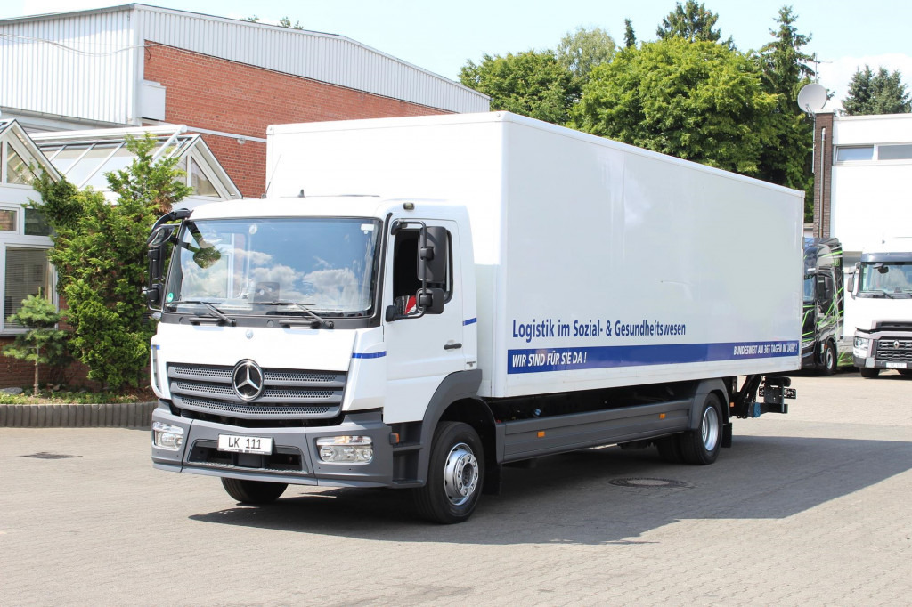 Mercedes-Benz Atego 1321 E6 Koffer Klima Kamera Schalter LBW - Koffer LKW: das Bild 1 Mercedes-Benz Atego 1321 E6 Koffer Klima Kamera Schalter LBW - Koffer LKW: das Bild 1