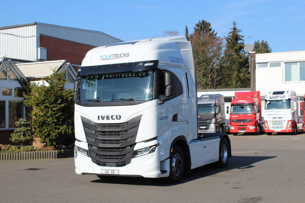 Iveco S-Way 490 E6 Retarder Standklima 2Tanks Navi - Sattelzugmaschine: das Bild 1 Iveco S-Way 490 E6 Retarder Standklima 2Tanks Navi - Sattelzugmaschine: das Bild 1
