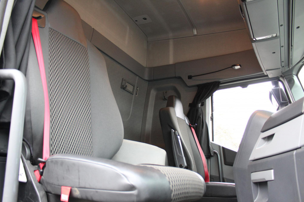 Renault T460 Retarder 2 Tanks Standklima VIN : KD - Sattelzugmaschine: das Bild 2 Renault T460 Retarder 2 Tanks Standklima VIN : KD - Sattelzugmaschine: das Bild 2