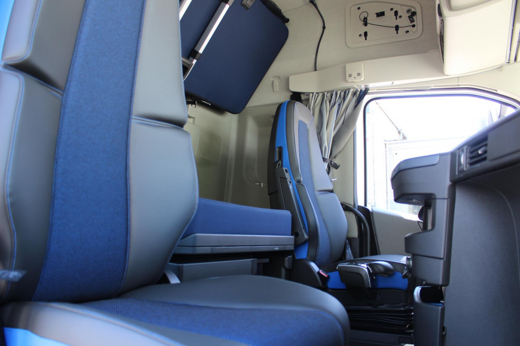 Sattelzugmaschine Volvo FH 500 Globe XL  I-Park Cool  Navi  Miete-Rent!: das Bild 14