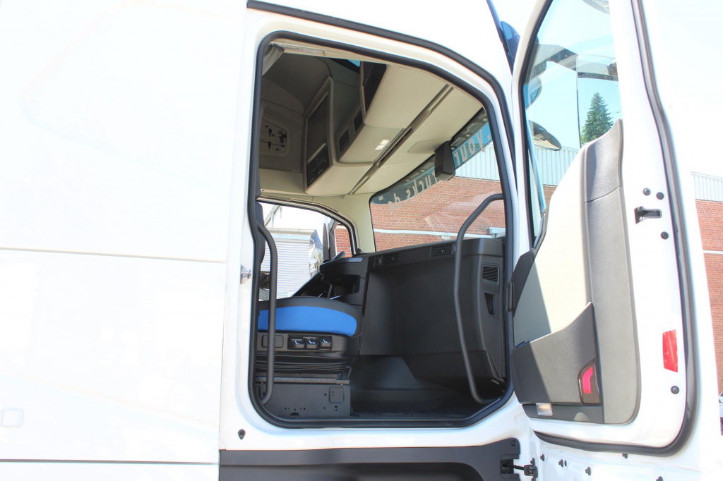 Sattelzugmaschine Volvo FH 500 Globe XL  I-Park Cool  Navi  Miete-Rent!: das Bild 13