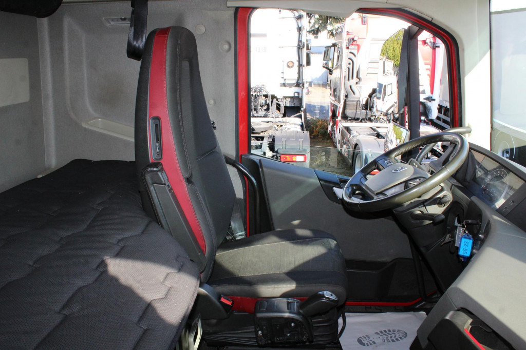 Volvo FH 500 Globe XL I-Park Cool Xenon VIN: MB - Sattelzugmaschine: das Bild 4 Volvo FH 500 Globe XL I-Park Cool Xenon VIN: MB - Sattelzugmaschine: das Bild 4